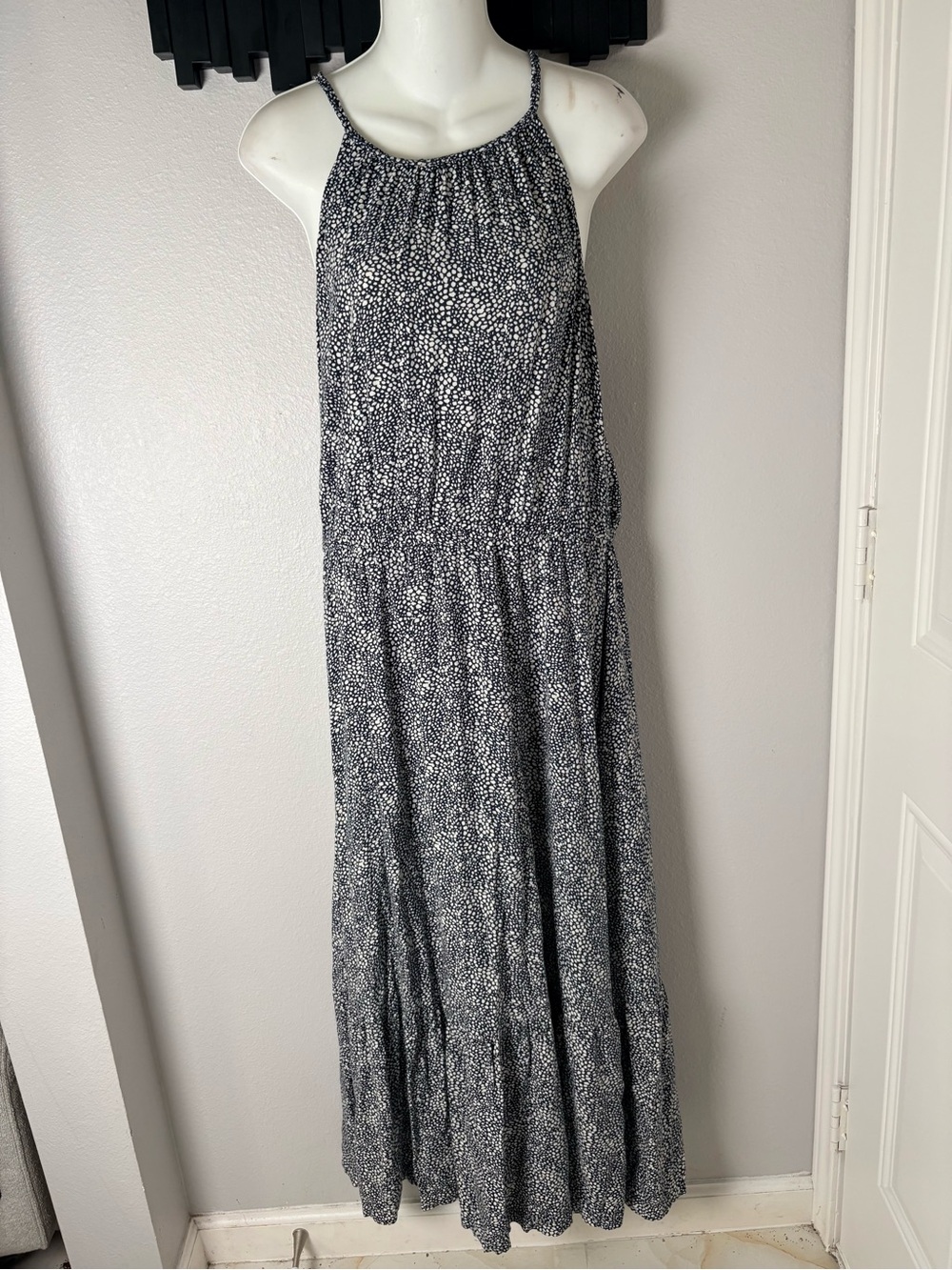 Old Navy Black and White Speckled Dot Single Tiered Halter Maxi Dress Women’s L